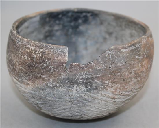 An early Persian Empire pottery bowl, Iraq c.2000 BC, 13.5cm
